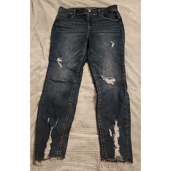 Maurices m Jeans Super High Rise Pull On Distressed Skinny Size Medium - Picture 1 of 7